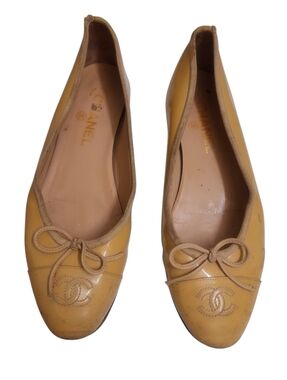 Authentic Chanel Patent Leather Ballet Flats